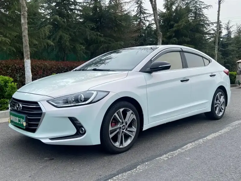 Hyundai Elantra