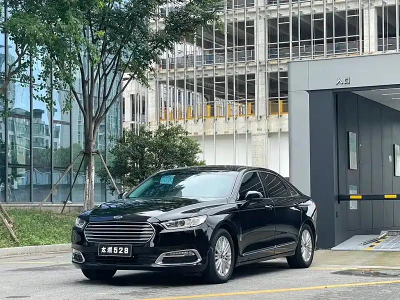 Ford Taurus