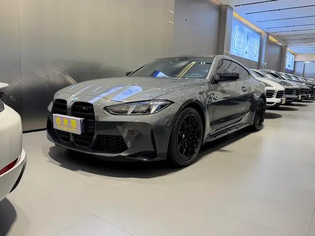 BMW M4