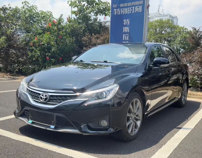 Toyota Reiz