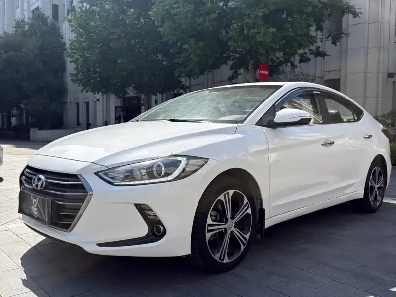 Hyundai Elantra
