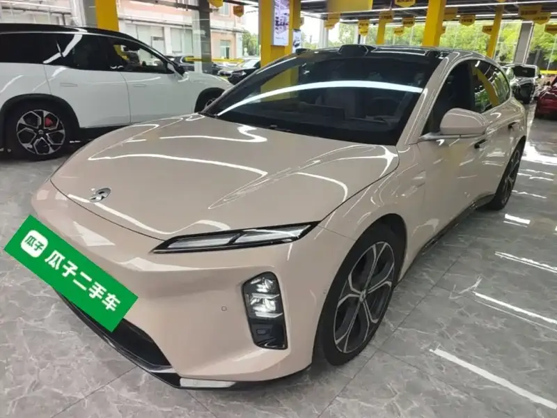 NIO ET5T