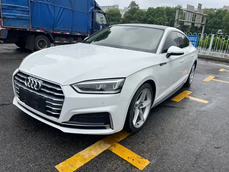 Audi A5 (Import)