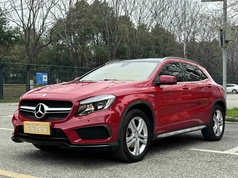 Mercedes-Benz GLA
