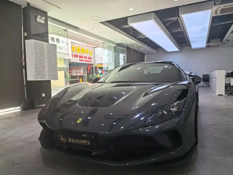 Ferrari F8