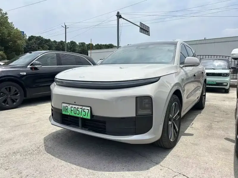 Li Auto L6