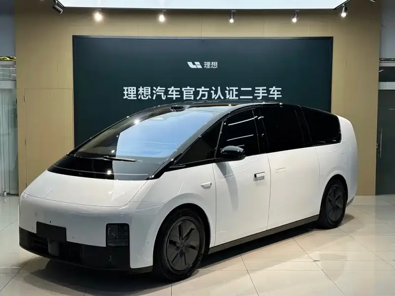 Li Auto MEGA