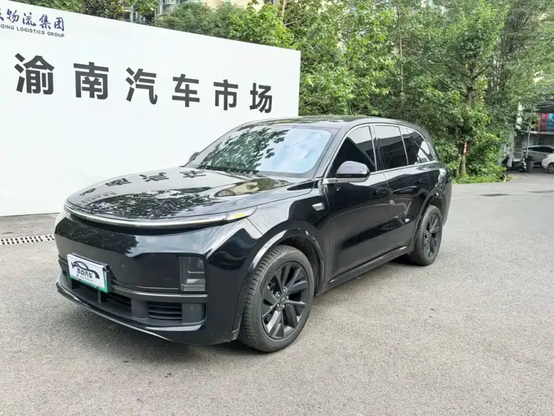 Li Auto L8