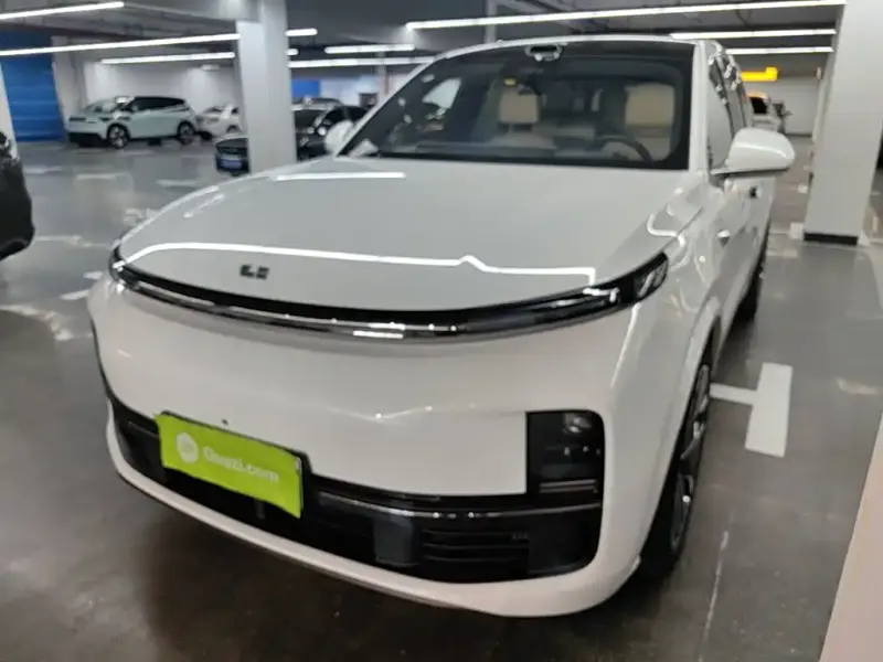 Li Auto L8