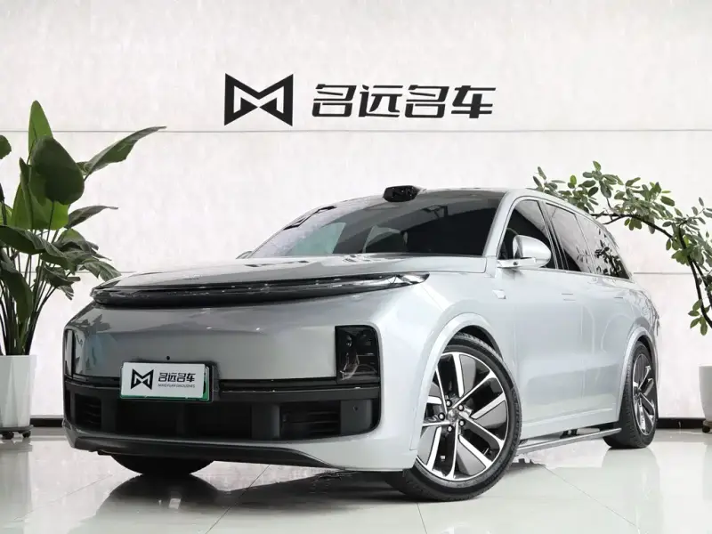 Li Auto L8