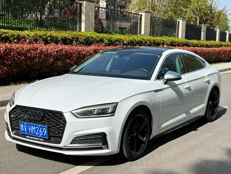Audi A5 (Import)