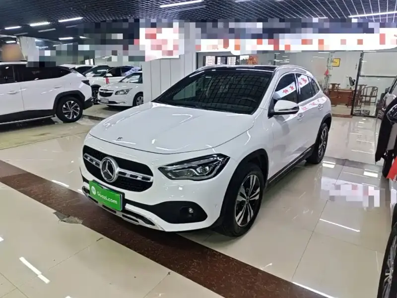 Mercedes-Benz GLA