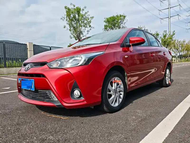 Toyota Yaris L