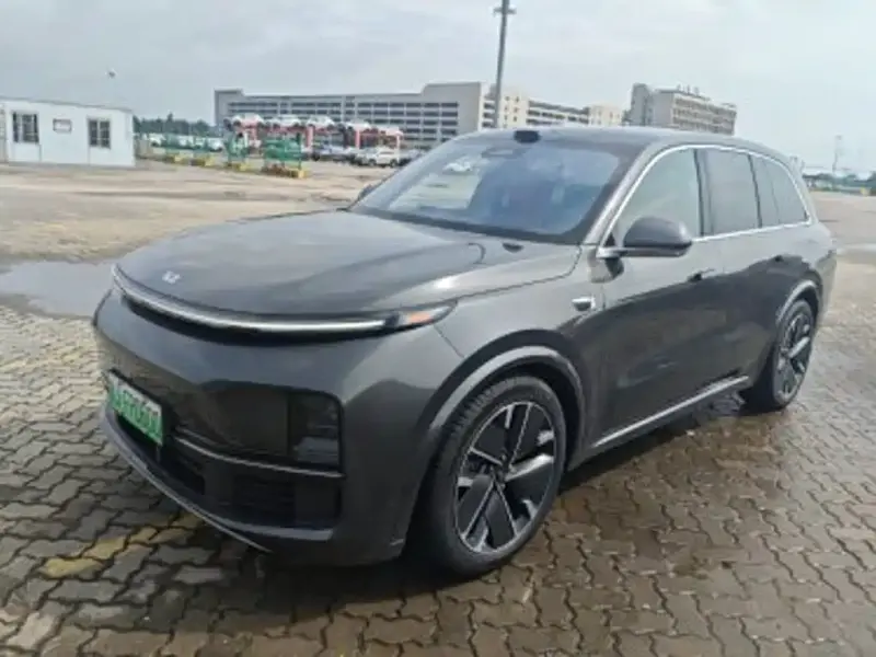 Li Auto L8