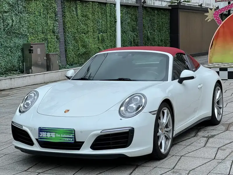 Porsche 911