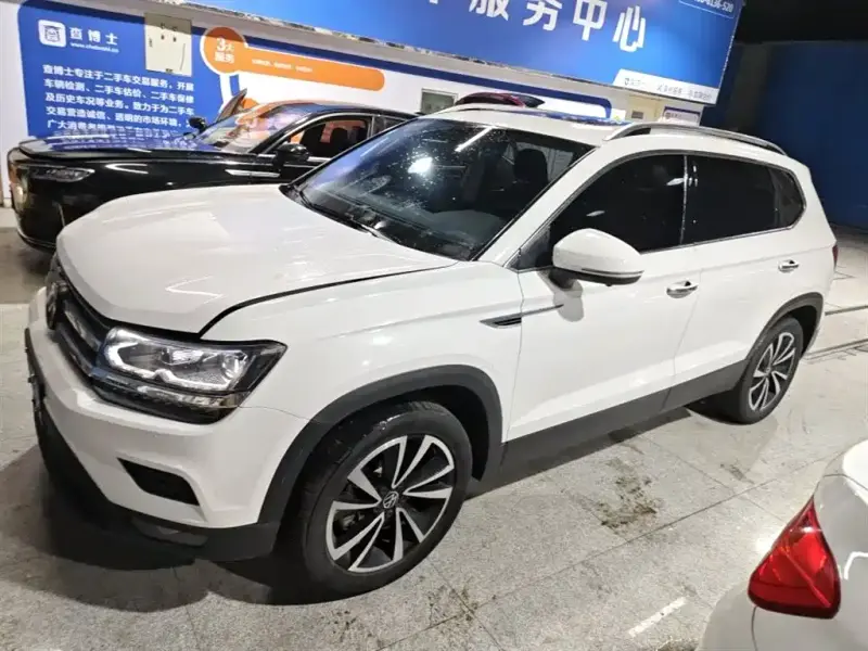 Volkswagen Tharu