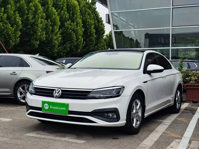 Volkswagen Lamando