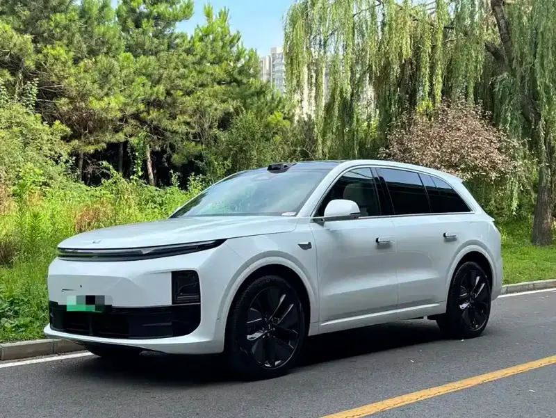 Li Auto L6