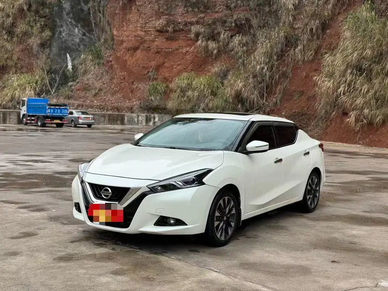 Nissan Bluebird