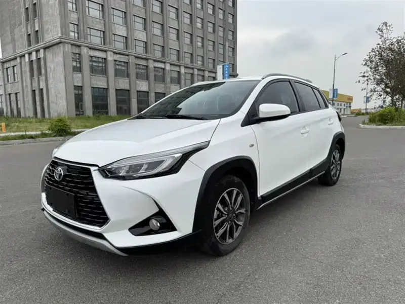 Toyota Yaris L