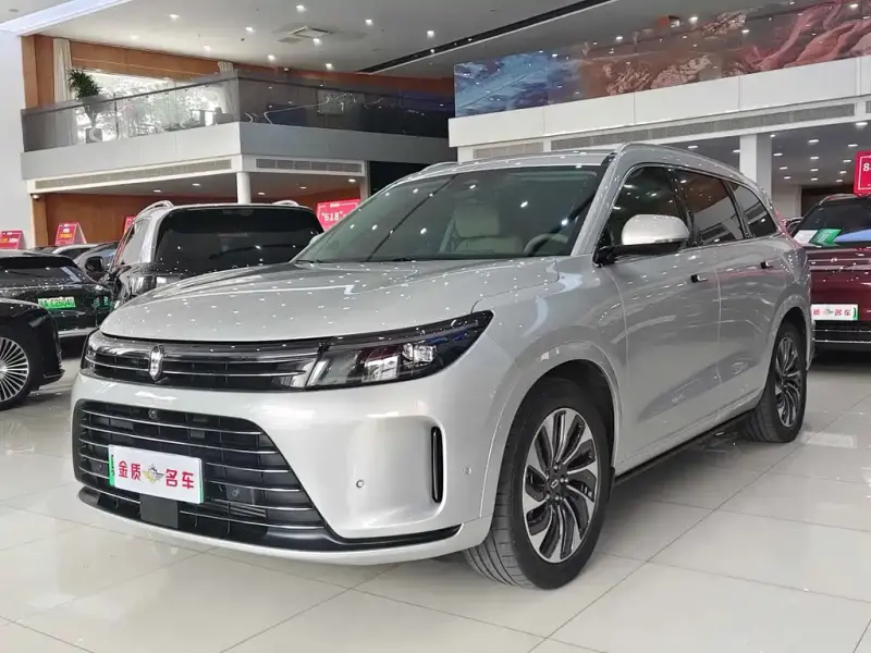AITO M7