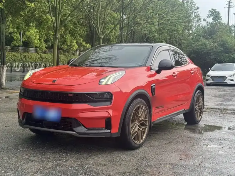 Lynk & Co 05