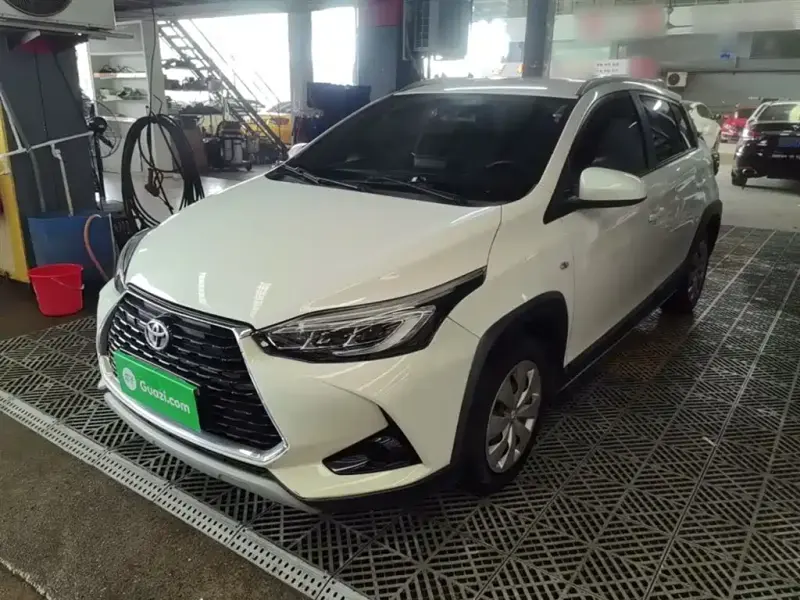 Toyota Yaris L