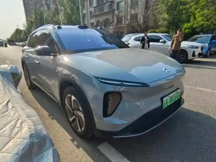 NIO ES6