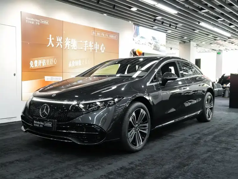 Mercedes-Benz EQS