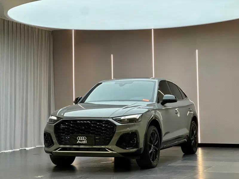 Audi Q5L Sportback