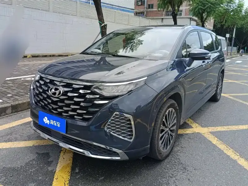 Hyundai Custo