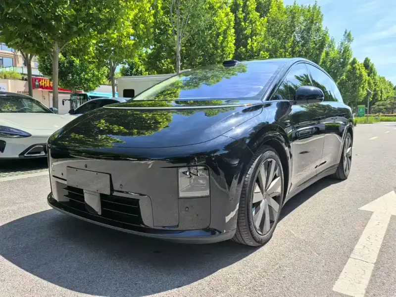 Li Auto i8