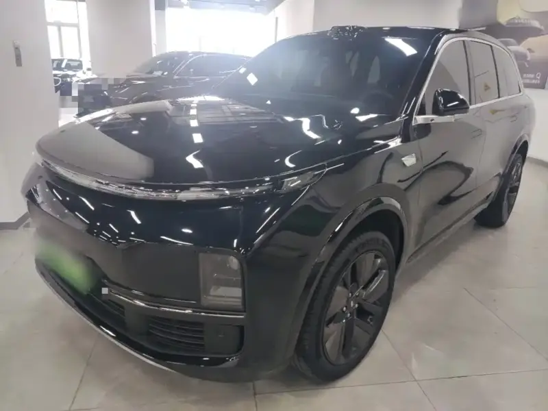 Li Auto L8