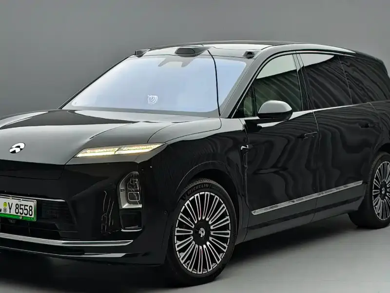 NIO ES8