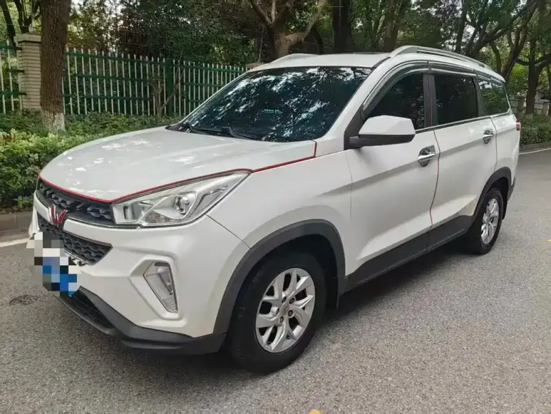 Wuling Hongguang S3
