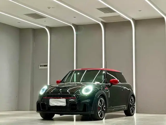 MINI JCW