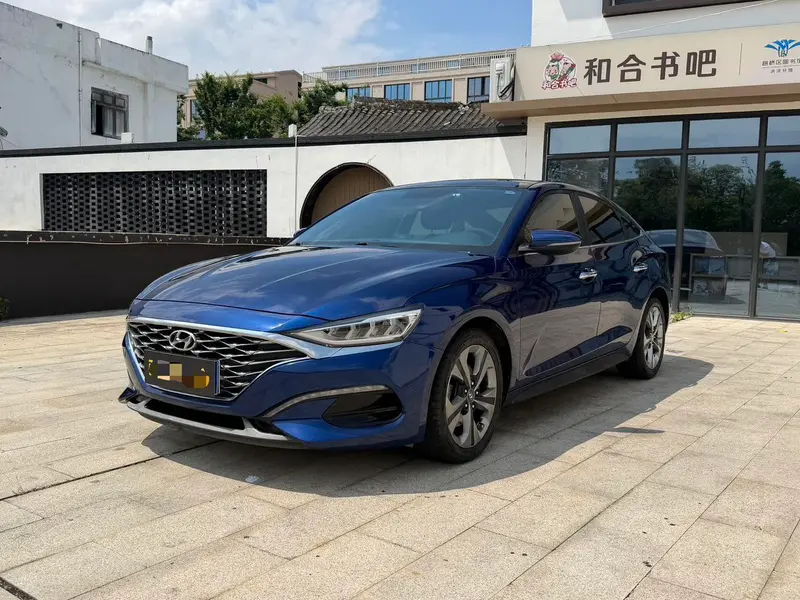 Hyundai Lafesta