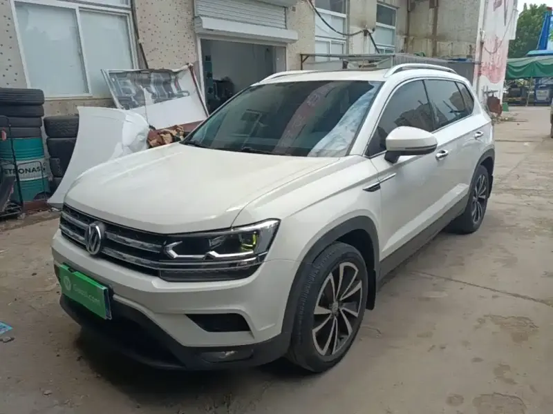 Volkswagen Tharu