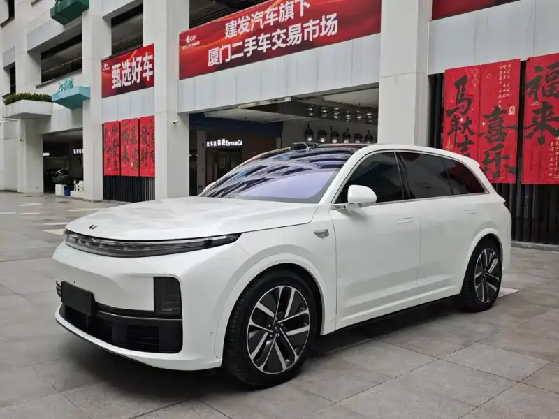 Li Auto L7