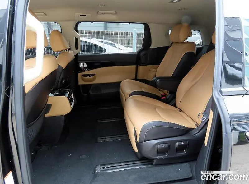 Kia Carnival (Canival)