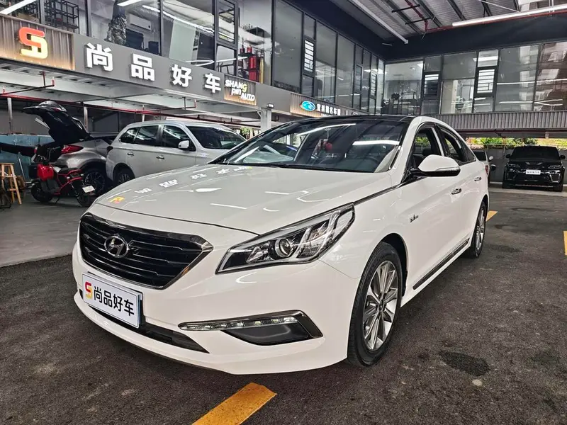 Hyundai Sonata LF