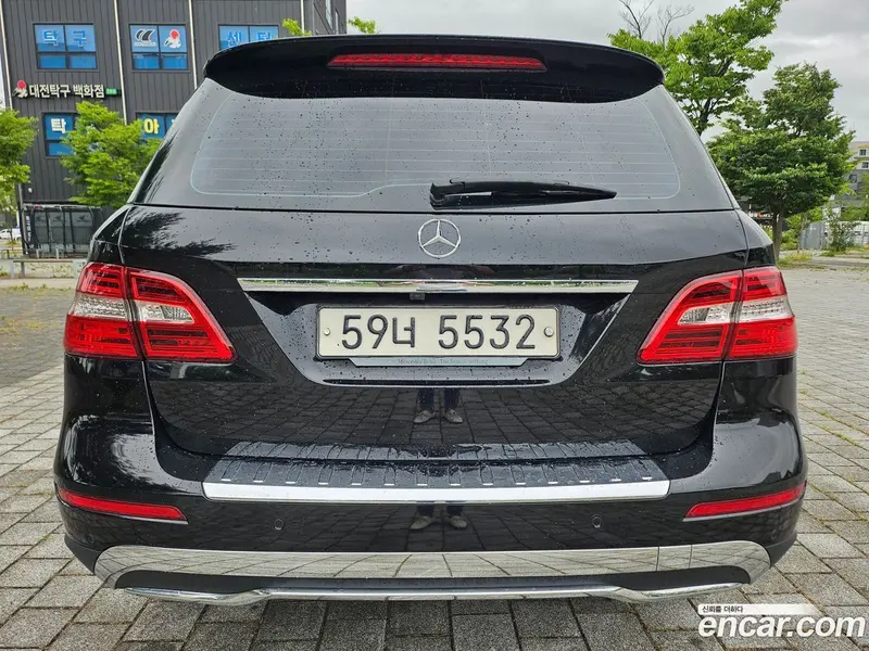 Mercedes-Benz M-class