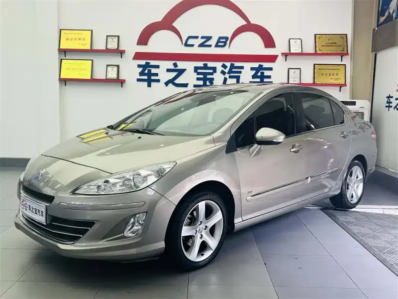 Peugeot 408