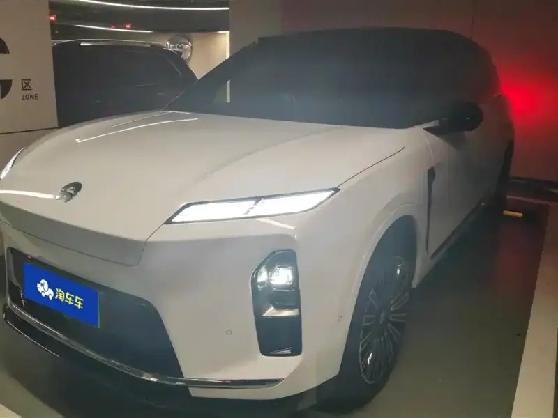 NIO ES8