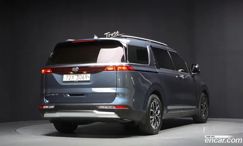 Kia Carnival (Canival)