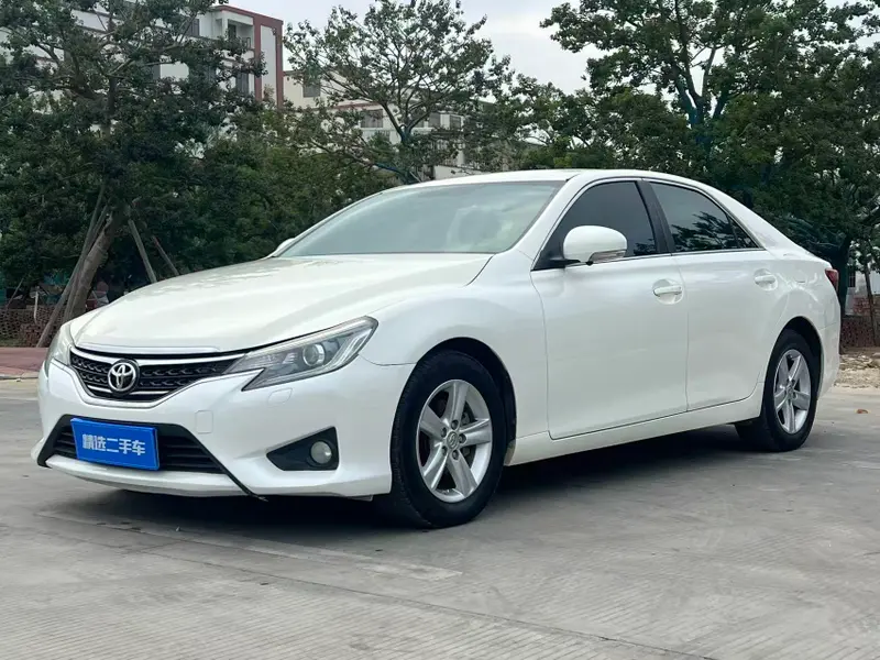 Toyota Reiz