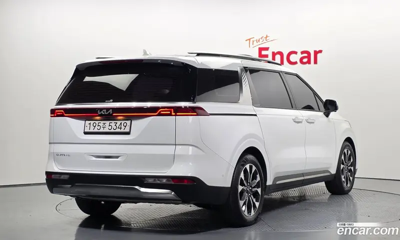 Kia Carnival (Canival)