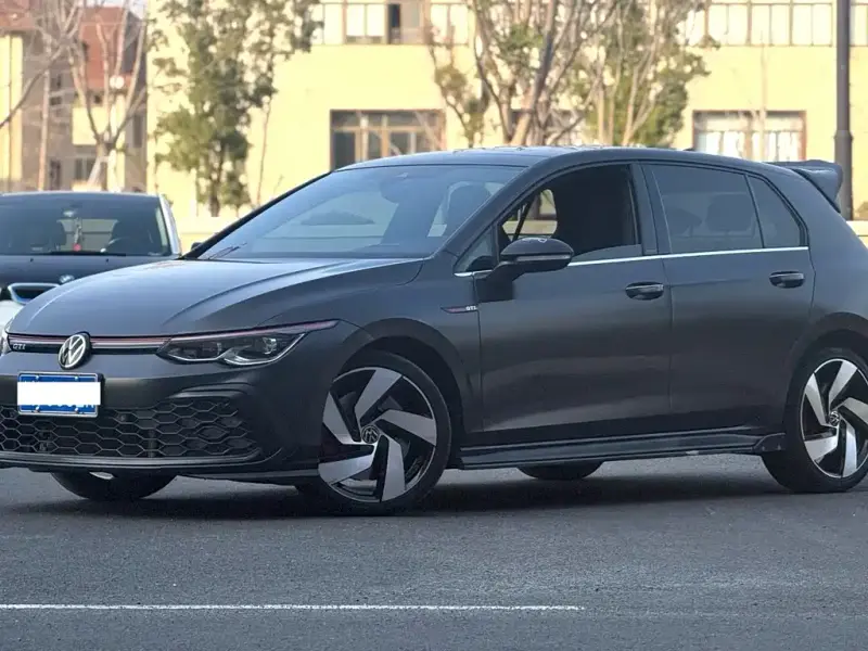 Volkswagen Golf GTI