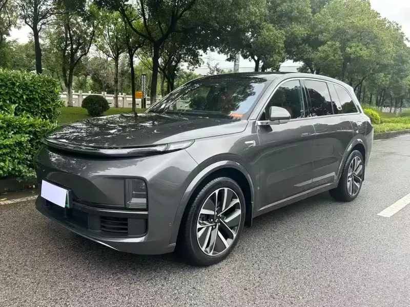 Li Auto L8