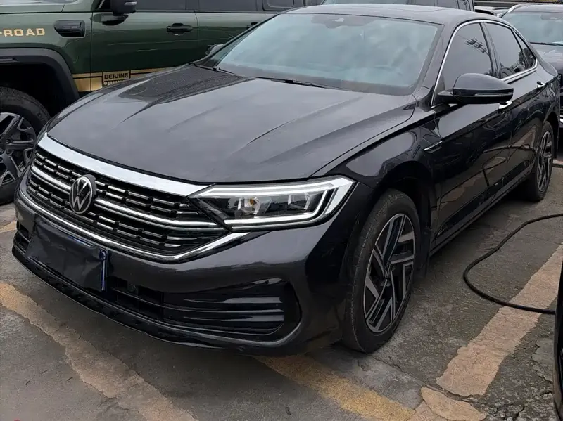 Volkswagen Sagitar
